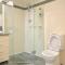 Modern Darling Harbour 2BR Apt Walk to Everything