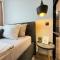 RentNow Cozy Central Apartment Lev Tolstoi 43b with Balcony