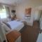 Lion Hotel & Studio Apartments