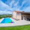 Holiday Home The Olive Escape