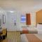 Motel 6 Sullivan MO