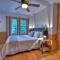 Blueberry Hill - Relax in the Hot Tub or Roast Marshmallows by the Firepit