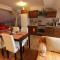 Orange Loft Apartment