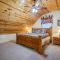 Dragons Den Cabin - Coosawatte Resort with Amenities