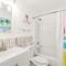 Lighthouse Point 20B