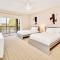 2BR Condo with shared Pool & Hot Tub, near Disney!