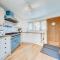 2 Bed in Cowes IC018