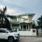 Private & Elegant 3BHK villa, Hillside Hideaway, 10 mins from MH Bus Stand