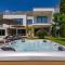 Villa Agava with heated pool, Jacuzzi, sauna, gym, 4 en-suite bedrooms