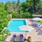 Villa Mas by Villa Plus