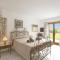 Villa Mas by Villa Plus