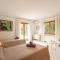 Villa Mas by Villa Plus