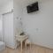 Apartments by the sea Tucepi, Makarska - 22656