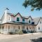 Wine Country Modern Farmhouse With Heated Pool, Hot Tub, Cybertruck