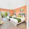 2BR Condo with Pool & Hot tub - Near Disney