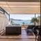 Sea View Luxury Rooms Seven of Nine