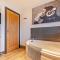 6 Bed in Slaithwaite 93984