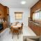 Makenzy Mermaid 2 Bedroom Apartment