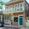 Urban Oasis 4BD House close to FQ & City Hot Spots