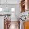 Bellview by AvantStay Gorgeous Home w Multiple Balconies Living Areas