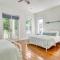 Bellview by AvantStay Gorgeous Home w Multiple Balconies Living Areas