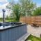 Woods Meadow Glamping - Slow Mornings, Peaceful Days, Relaxing Stay - Family & Pet Friendly Lodges - Woodland Escape