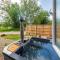 Woods Meadow Glamping - Slow Mornings, Peaceful Days, Relaxing Stay - Family & Pet Friendly Lodges - Woodland Escape