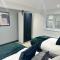 1 Bedroom Apartment - Abacus House - Huntingdon Town Centre - Contractor Friendly - Free Parking - Full Kitchen - Washer Dryer - Spacious - Ideal for Work Stays