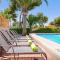 Villa Nectar Blanco by Villa Plus