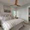 Surf & Sand 235 LAK