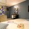 Hotel H2