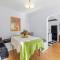 1960s Theme House