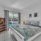 The Pool House in Tura