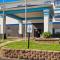 Days Inn by Wyndham Collinsville St Louis