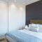 H SUITE3B by Smiling Rentals