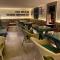 Status Business Hotel - Naveen Market
