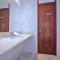 Incrível sala e quarto com varanda em Ipanema