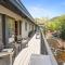 Chateau Roaring Fork 22, Mountain Chic 4-Bedroom Condo on Roaring Fork River – Walk to Downtown Aspen