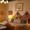 Henderson Castle Inn