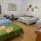 Shkolla Hostel & Camping