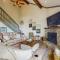 Skyleaf Villa 702