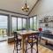 Skyleaf Villa 702