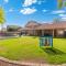Entertainer's DREAM! 7 bedroom/4 bath w HEATED POOL & SPA (SLEEPS 16)