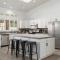 Entertainer's DREAM! 7 bedroom/4 bath w HEATED POOL & SPA (SLEEPS 16)