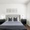 Entertainer's DREAM! 7 bedroom/4 bath w HEATED POOL & SPA (SLEEPS 16)