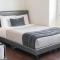 Entertainer's DREAM! 7 bedroom/4 bath w HEATED POOL & SPA (SLEEPS 16)