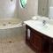 Country Gardens Motor Inn
