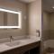 Holiday Inn Express Hotel & Suites Brockville by IHG