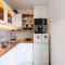 Apartment One , sea view , free parking
