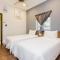 Newly 4BR Cottage House Retreats with Free Parking